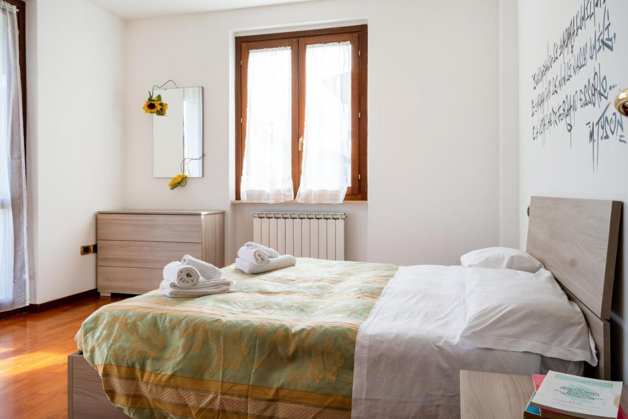 Casa Del Giardino Bright Apartment บัสตียาอุมบรา ภายนอก รูปภาพ