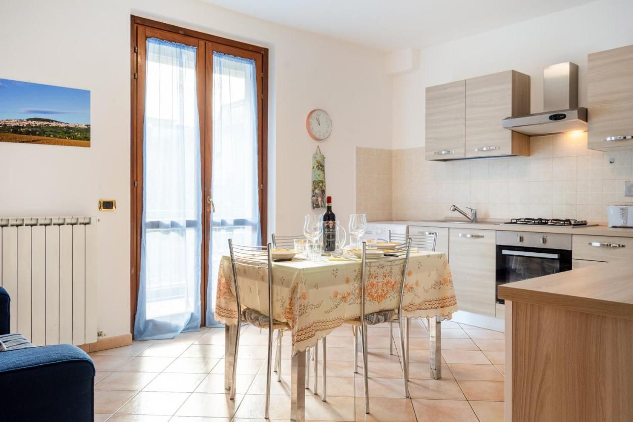 Casa Del Giardino Bright Apartment บัสตียาอุมบรา ภายนอก รูปภาพ