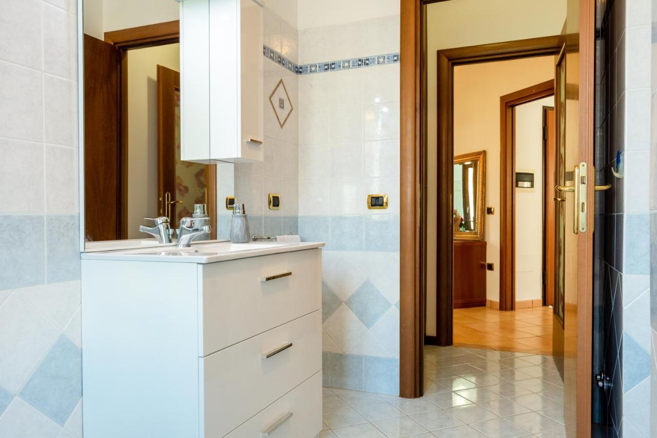 Casa Del Giardino Bright Apartment บัสตียาอุมบรา ภายนอก รูปภาพ